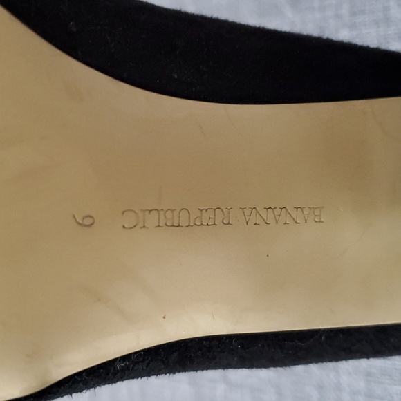 Banana Republic Suede Block Heels, 6 - Picture 11 of 11